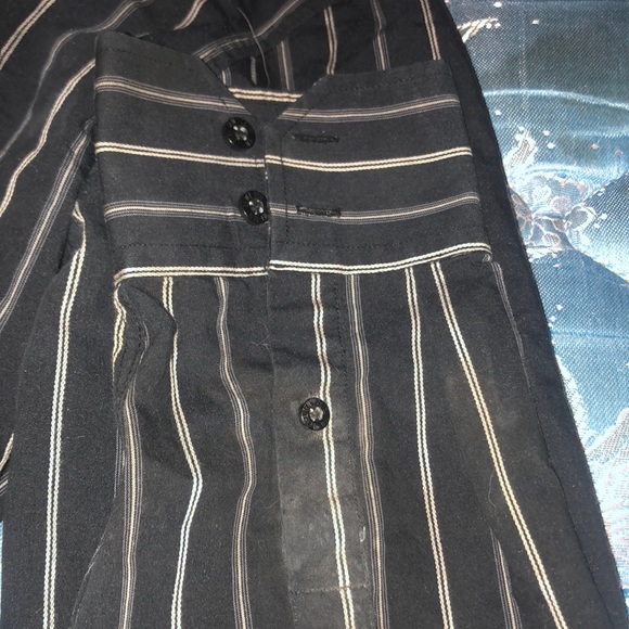 LevelTen button down - Picture 3 of 5